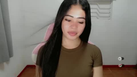 Snapshot of alesha_vibe_me chatting on 24, 12, 2024 alesha_vibe_me online show from 24, 12, 2024