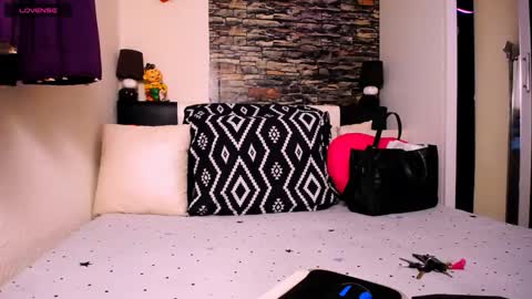 AlesiaSensual online show from 5, 11, 2025