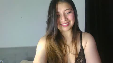 QUEEN OFF MILk  IM BACK  15 NOV online show from 2, 10, 2025