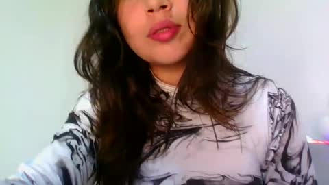 QUEEN OFF MILk  IM BACK  15 NOV online show from 5, 1, 2026