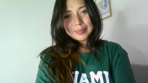 QUEEN OFF MILk  IM BACK  15 NOV online show from 7, 1, 2026