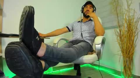 ALESSANDRO  WYE online show from 5, 12, 2024