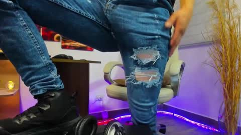 ALESSANDRO  WYE online show from 13, 12, 2024