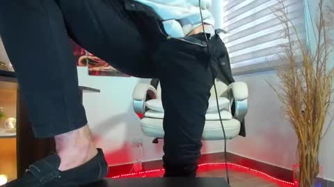 ALESSANDRO  WYE online show from 17, 2, 2025