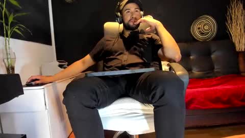 ALESSANDRO  WYE online show from 3, 10, 2025