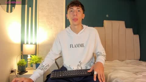 Alessandro Dybala online show from 30, 12, 2024