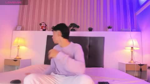 Alessandro Dybala online show from 31, 12, 2024