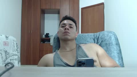 Snapshot of alessandromancini92 chatting on 28, 10, 2025 alessandromancini92 online show from 28, 10, 2025