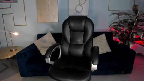 ALESSA ROMERO  online show from 4, 1, 2025