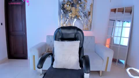 ALESSA ROMERO  online show from 22, 3, 2026