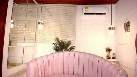 Alejandra  online show from 6, 1, 2026