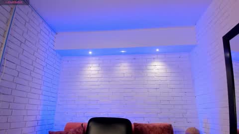 Snapshot of alessia_taylorr chatting on 19, 11, 2025 Alessia Everyday From 0530 to 1430 Col Time online show from 19, 11, 2025