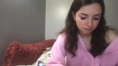 Snapshot of alessiasnow chatting on 16, 11, 2025 Alessia Snow online show from 16, 11, 2025