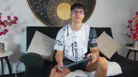 Alessio online show from 12, 1, 2026