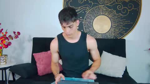 Alessio online show from 12, 2, 2026