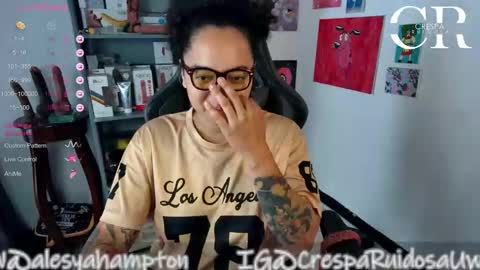 Snapshot of alesyahampton chatting on 30, 11, 2025 Crespa Ruidosa online show from 30, 11, 2025