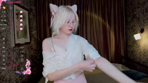 Lola online show from 8, 10, 2025