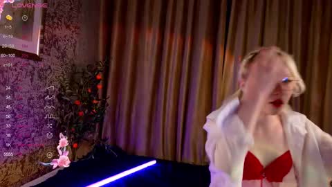 Lola online show from 23, 11, 2025