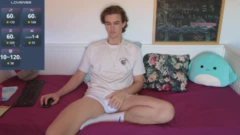 Snapshot of alex83530 chatting on 4, 4, 2026 Alex83530 online show from 4, 4, 2026