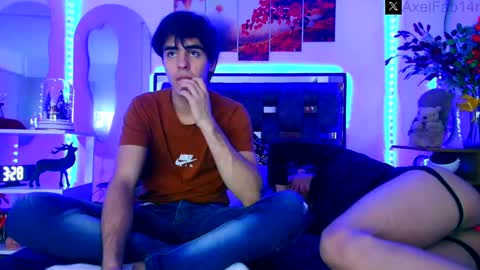 Snapshot of alex_and_fabian chatting on 4, 12, 2024 sneider online show from 4, 12, 2024