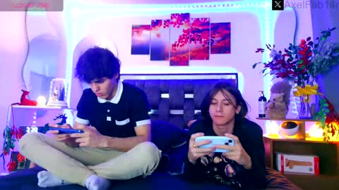 Snapshot of alex_and_fabian chatting on 7, 12, 2024 sneider online show from 7, 12, 2024