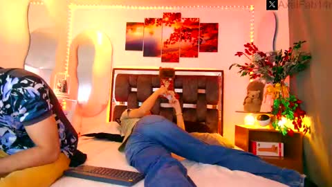 Snapshot of alex_and_fabian chatting on 11, 12, 2024 sneider online show from 11, 12, 2024