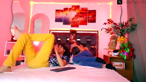 Snapshot of alex_and_fabian chatting on 11, 12, 2024 sneider online show from 11, 12, 2024