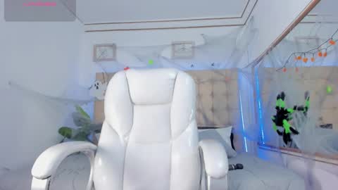 alex online show from 28, 10, 2025