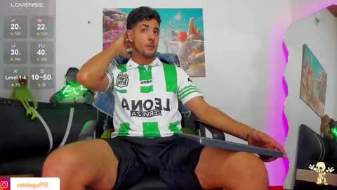 i am Alex online show from 8, 11, 2025