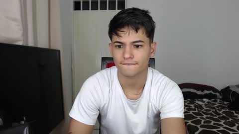 alex_mojica online show from 8, 10, 2025