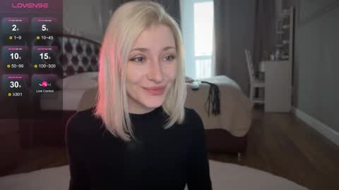 Snapshot of alexa_novak chatting on 6, 11, 2025 Alexa online show from 6, 11, 2025