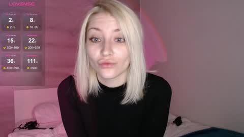 Snapshot of alexa_novak chatting on 18, 11, 2025 Alexa online show from 18, 11, 2025