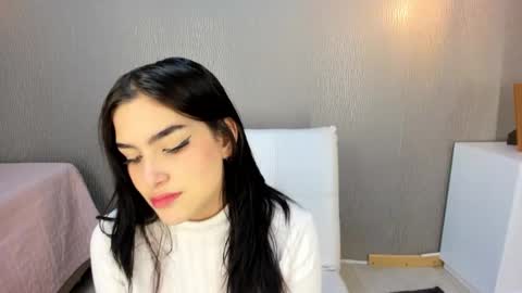 Alexa Thaylor online show from 12, 12, 2024