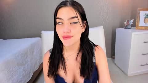 Alexa Thaylor online show from 23, 12, 2024