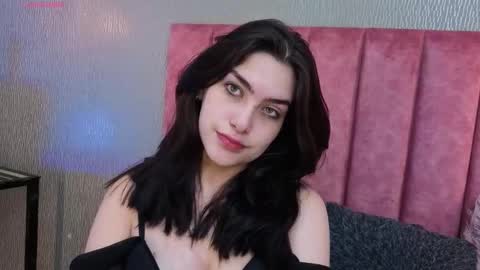 Alexa Thaylor online show from 4, 3, 2026