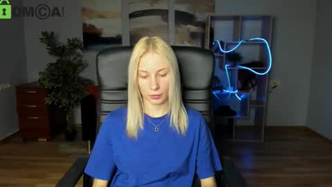 Alexa Woods online show from 6, 10, 2025