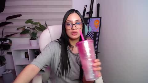 alexaa_obrien online show from 5, 2, 2025