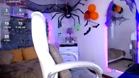 Alexa Moon online show from 26, 10, 2025