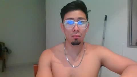 Snapshot of alexandbrandom chatting on 14, 10, 2025 Dotados online show from 14, 10, 2025