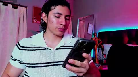 Snapshot of alexander_classy chatting on 15, 12, 2025 Alex online show from 15, 12, 2025