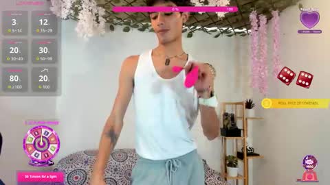Snapshot of alexandluke1 chatting on 8, 9, 2025 chicos hot online show from 8, 9, 2025