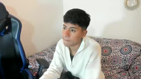 Snapshot of alexandluke1 chatting on 10, 9, 2025 chicos hot online show from 10, 9, 2025
