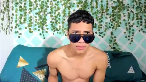 Snapshot of alexandluke1 chatting on 28, 9, 2025 chicos hot online show from 28, 9, 2025