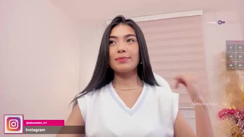 Snapshot of alexandra_ra1 chatting on 12, 11, 2025 Alexandra Rodriguez online show from 12, 11, 2025