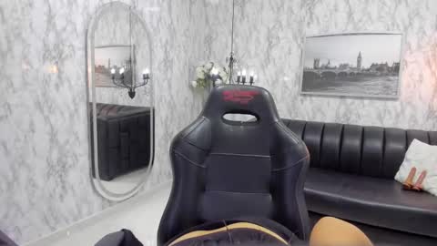 Snapshot of alexandramilff chatting on 7, 11, 2025 Alexandra Milff online show from 7, 11, 2025