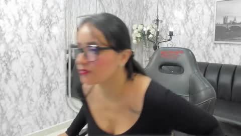 Snapshot of alexandramilff chatting on 18, 12, 2025 Alexandra Milff online show from 18, 12, 2025