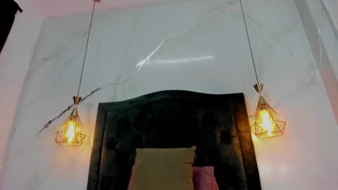 Snapshot of alexavans chatting on 18, 11, 2025 online show from 18, 11, 2025