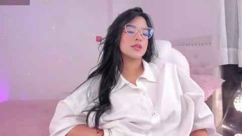 lexandra  online show from 22, 11, 2025