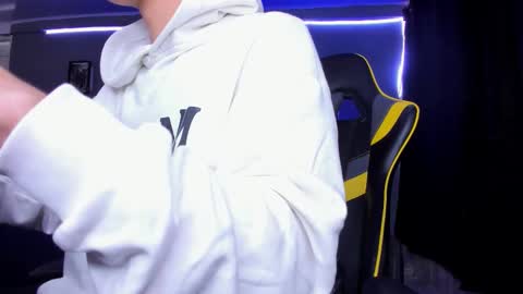 alexgiraldo__ online show from 4, 11, 2025