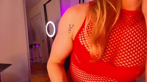 Alexis Jordan  online show from 17, 9, 2025